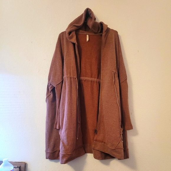 Free People oversized hoodie sweater - Picture 2 of 7